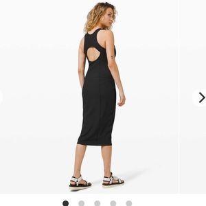 Lululemon Brunch and Back sz 10 midi dress black